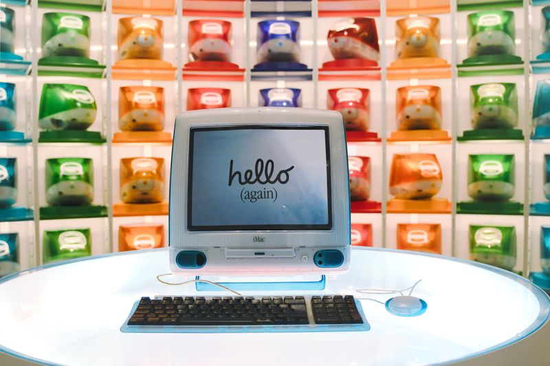 iMac Apple na biurku, skup komputerów Kielce